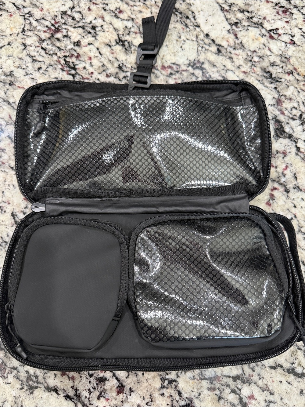 NOMATIC Travel Toiletry Organizer Compact Hanging Dopp Kit